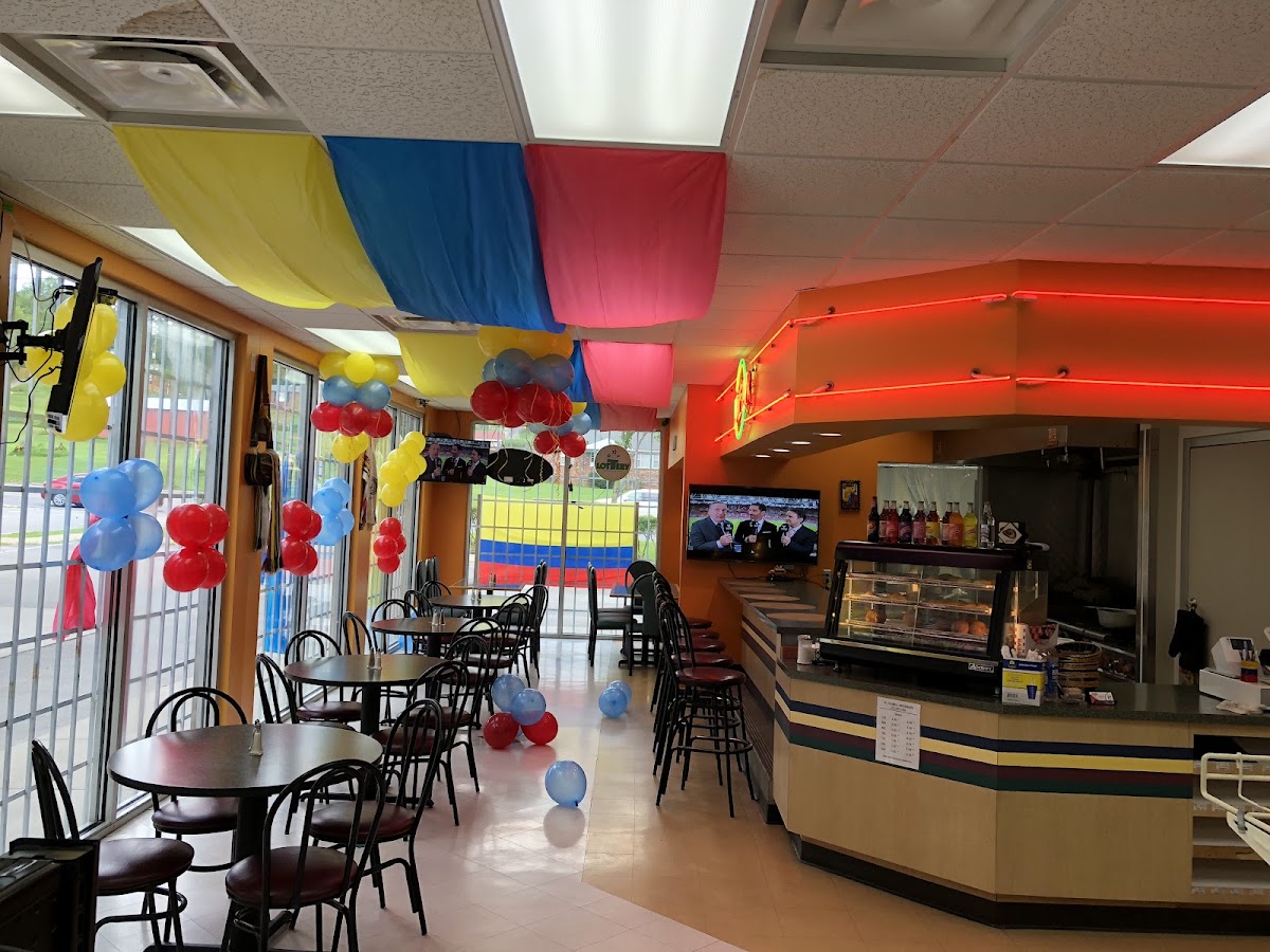 Mi Colombia Restaurant Photo 3