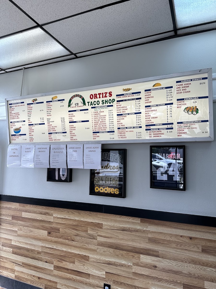 Ortiz's Taco Shop Photo 4