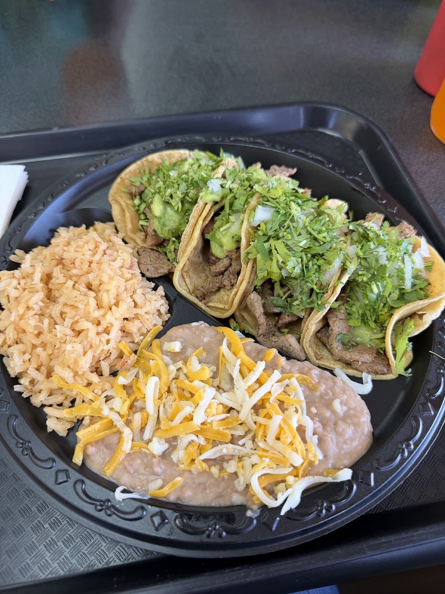 Ortiz's Taco Shop Photo 2
