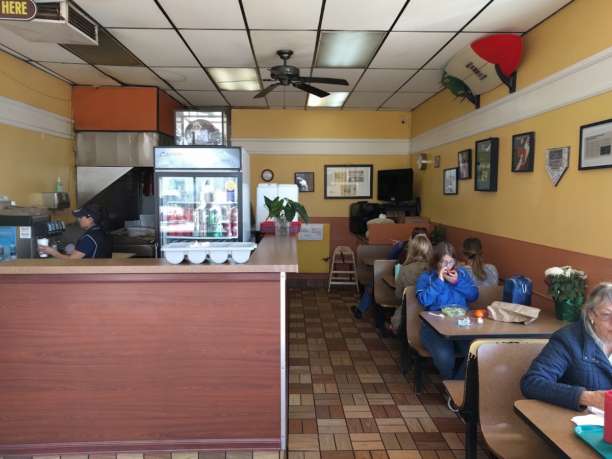 Ortiz's Taco Shop Photo 4