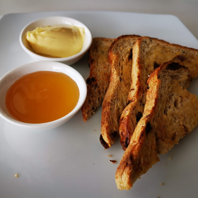 Raisin Toast with Honey