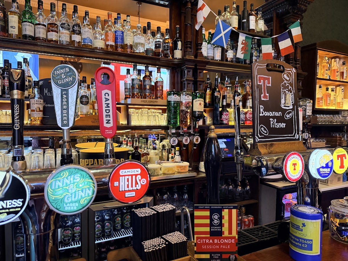 Robertsons 37 Bar Photo 3