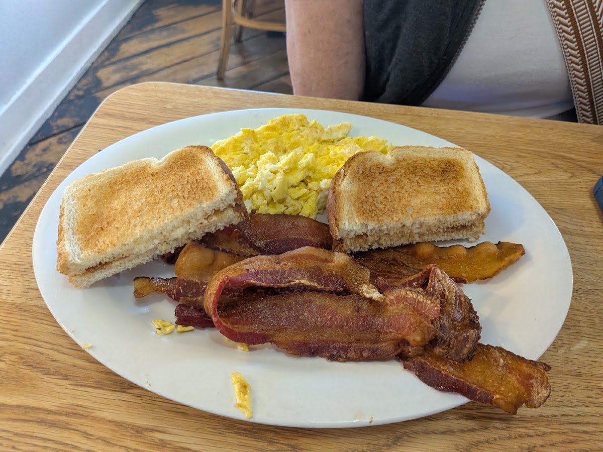 Portside Cafe Photo 1