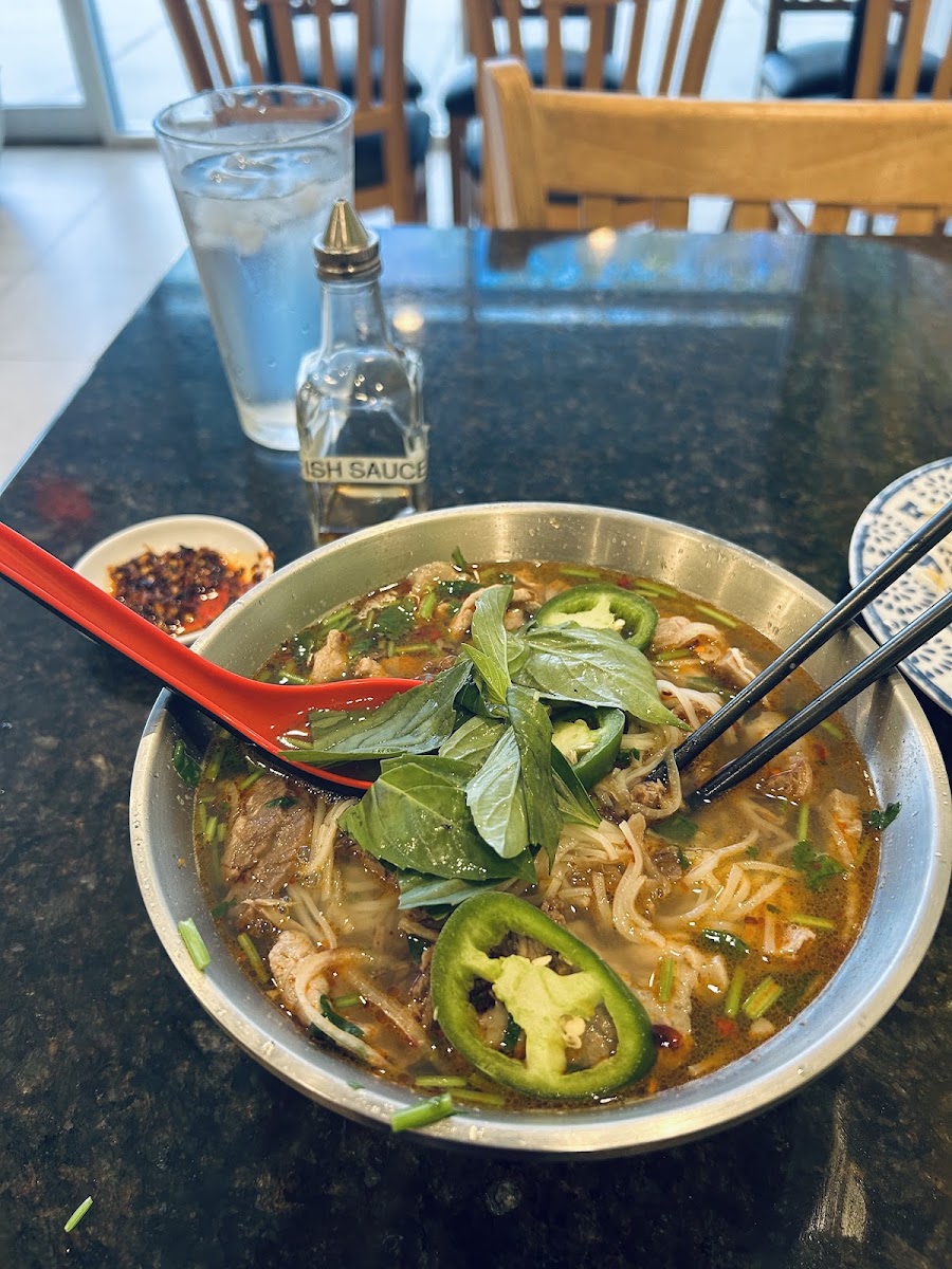 Pho Hoang Photo 5