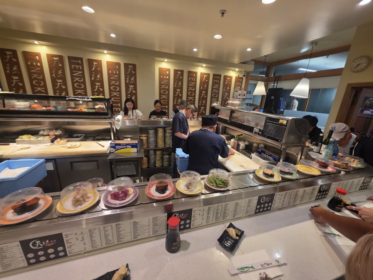Tenroku Sushi Photo 2
