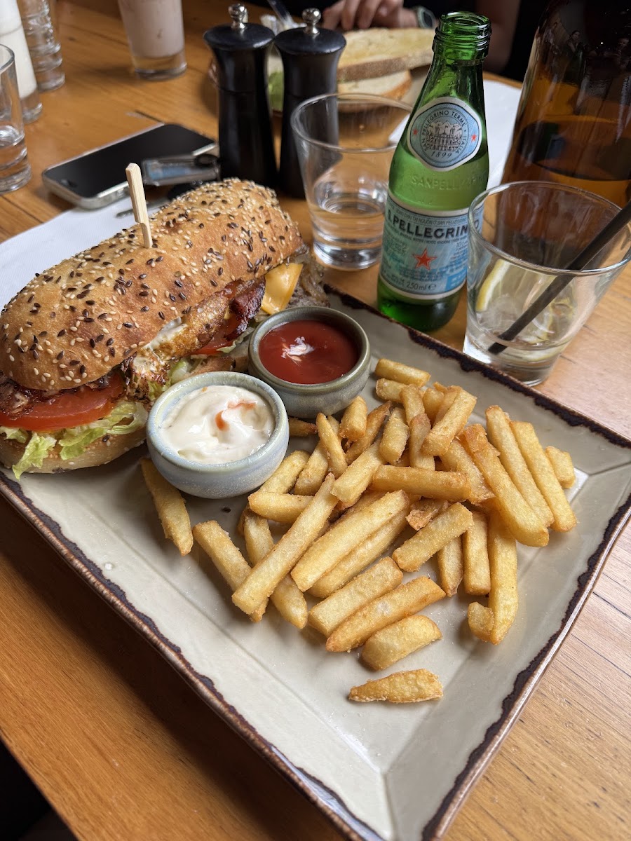 Mr Robertson Cafe Photo 3