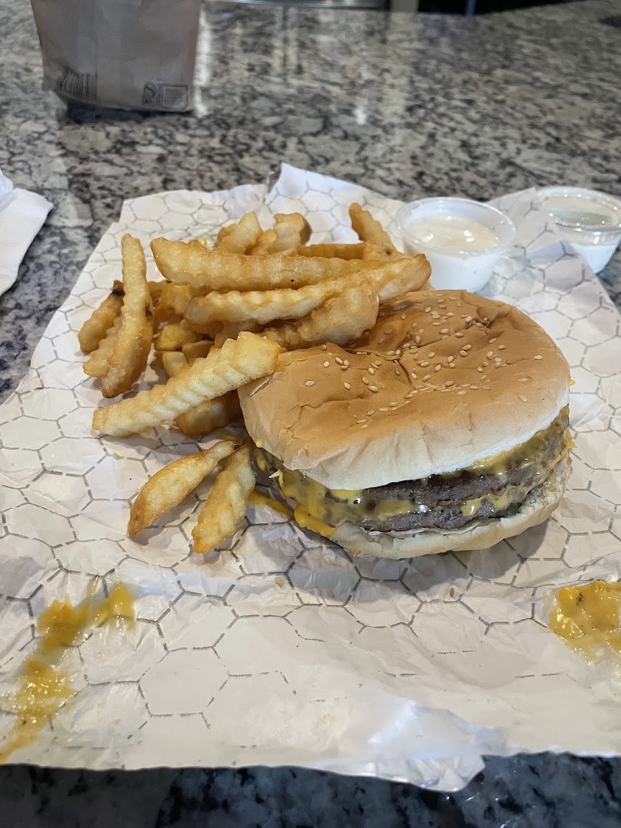 Chicken Drive-In Photo 4