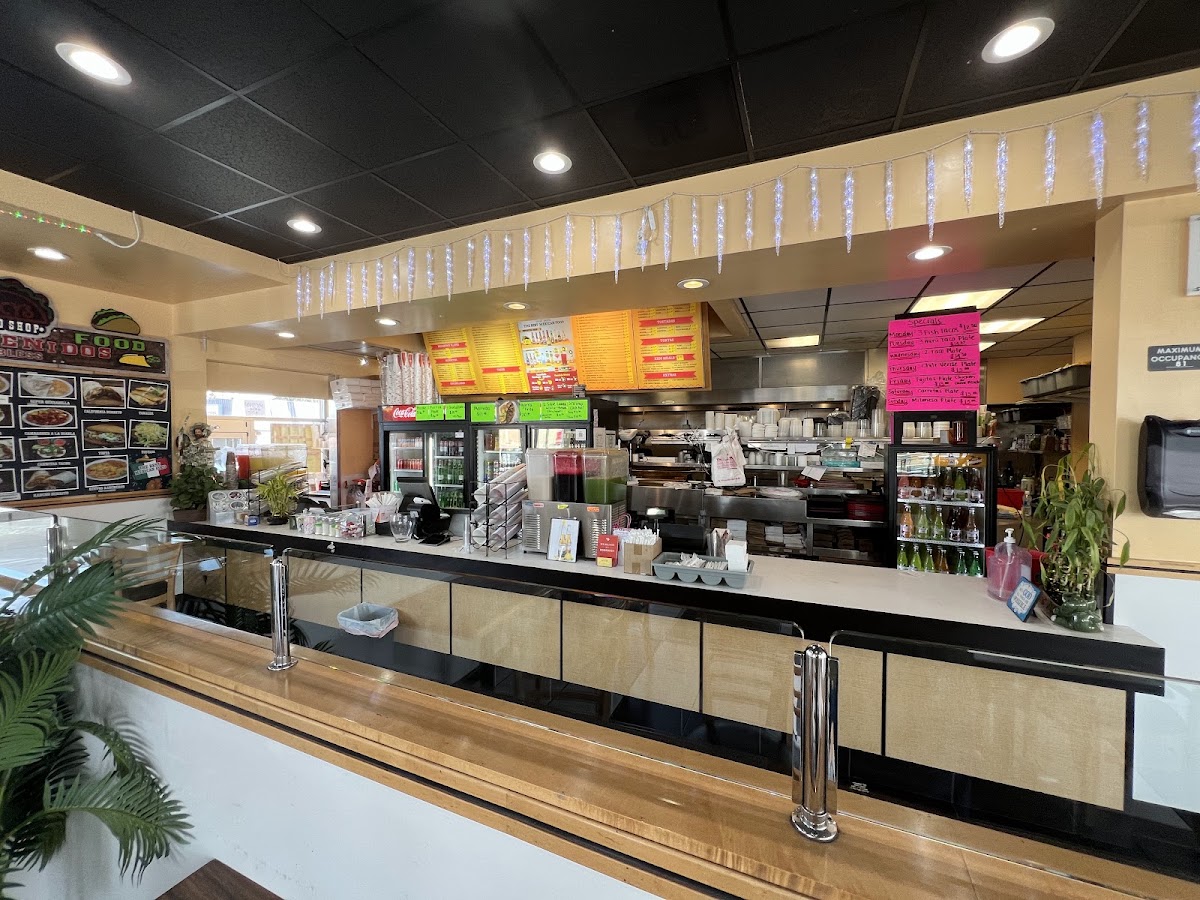 Lucys Taco Shop Bend Photo 4