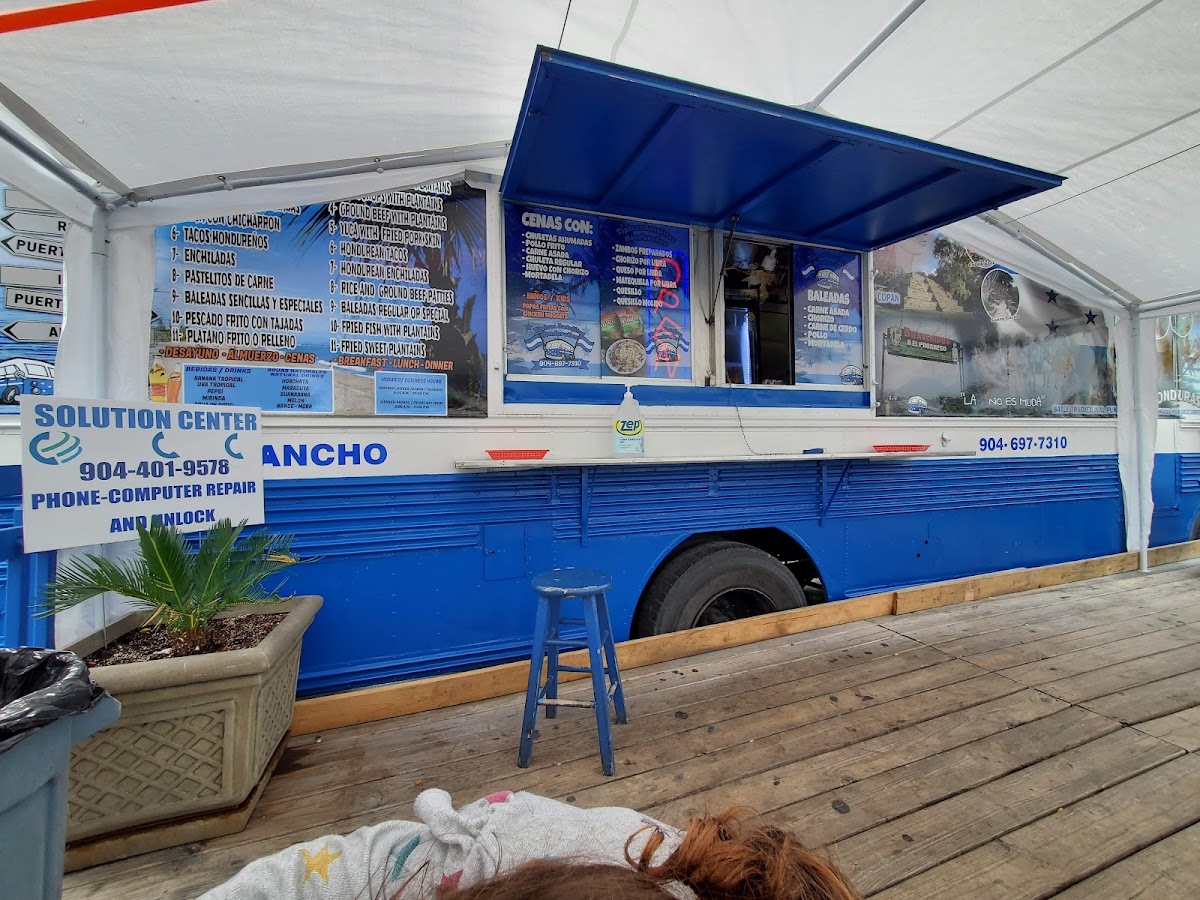 Tipicos Antojitos Hondureños