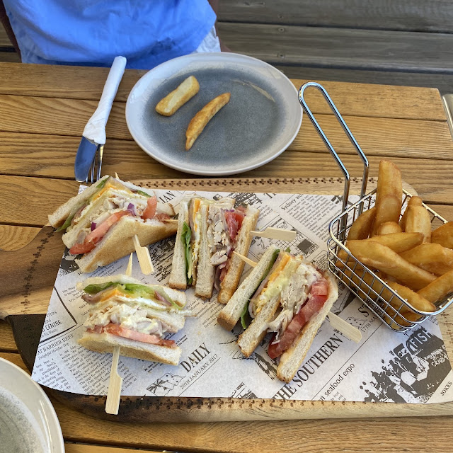 Club Sandwich with Chips
