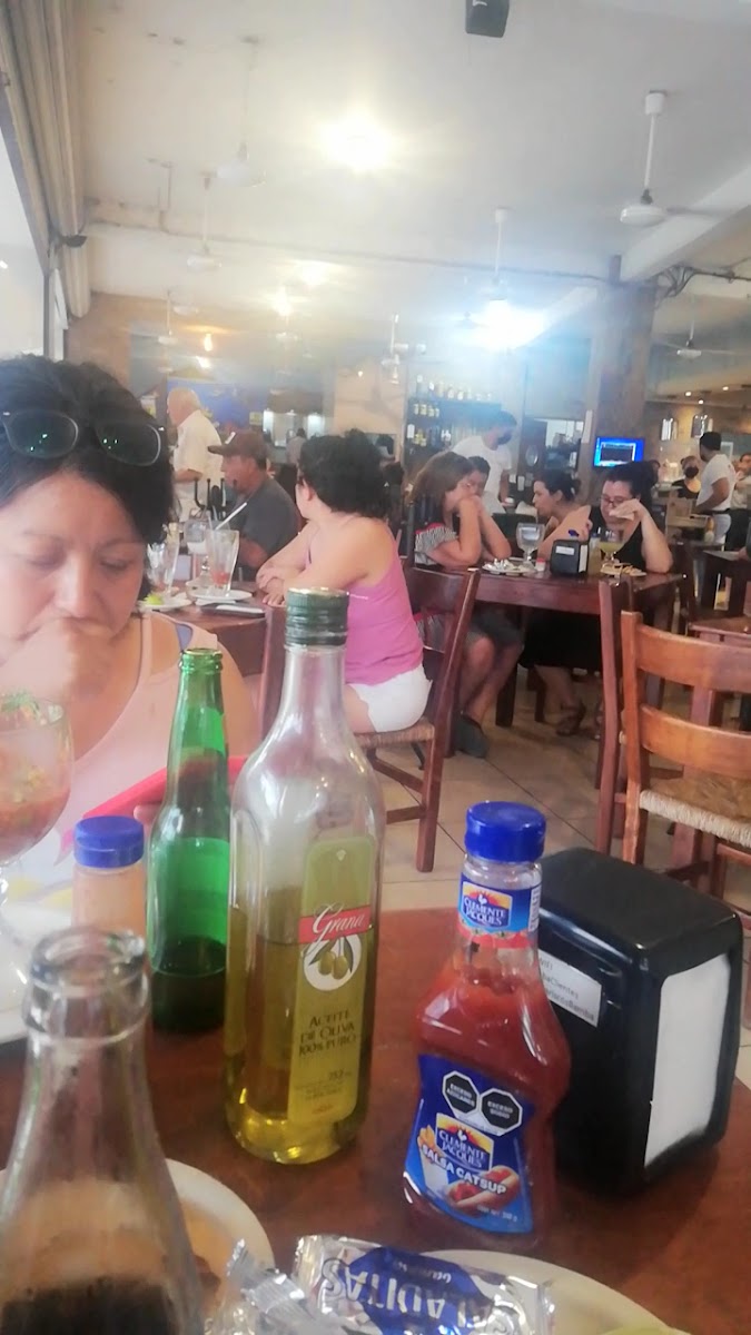 LA BAMBA MARISCOS S A DE C V Photo 2