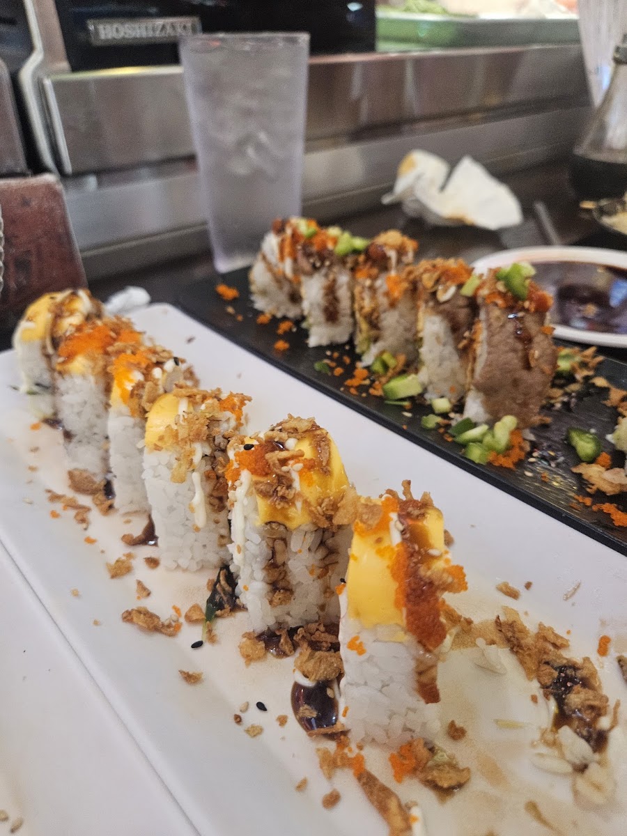 Dragon Sushi Photo 3