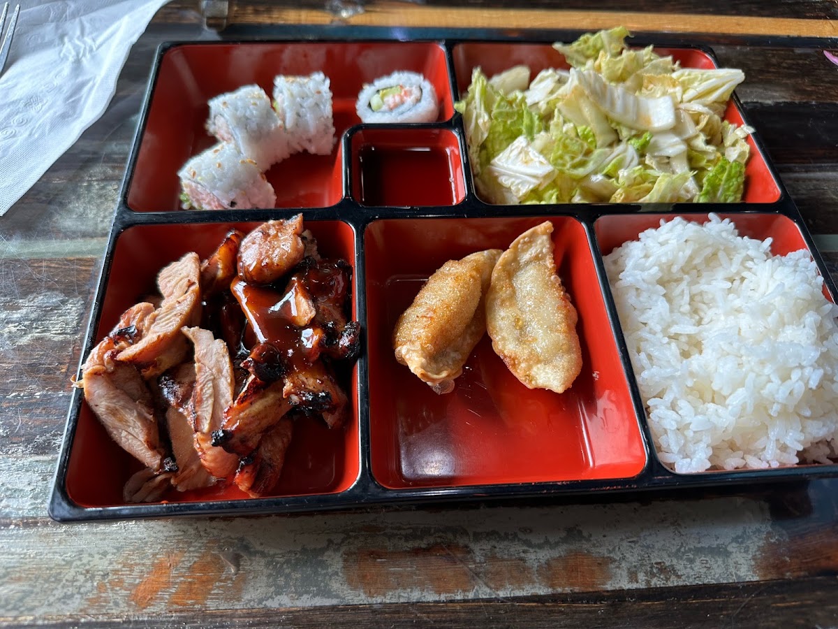 Love Love Teriyaki & Sushi Photo 2