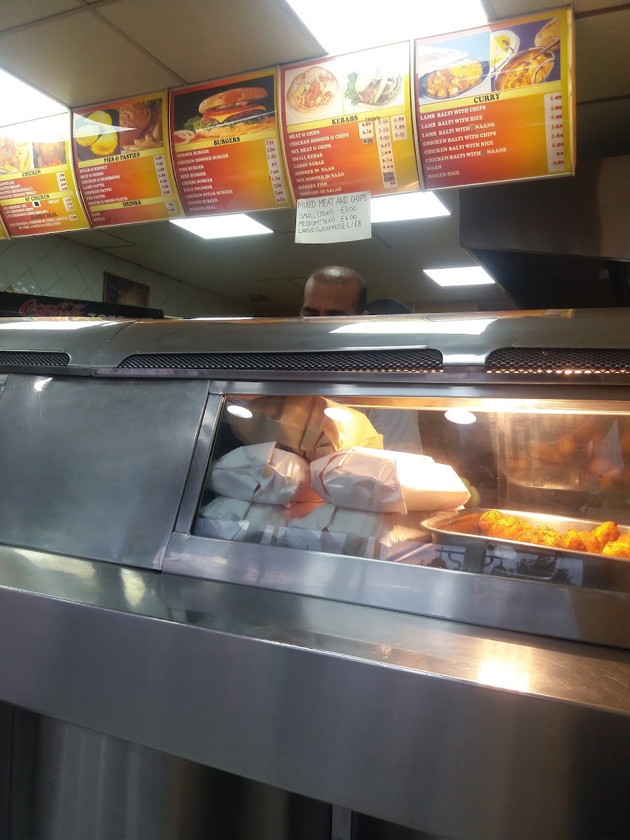 Khan's fish Bar Photo 3