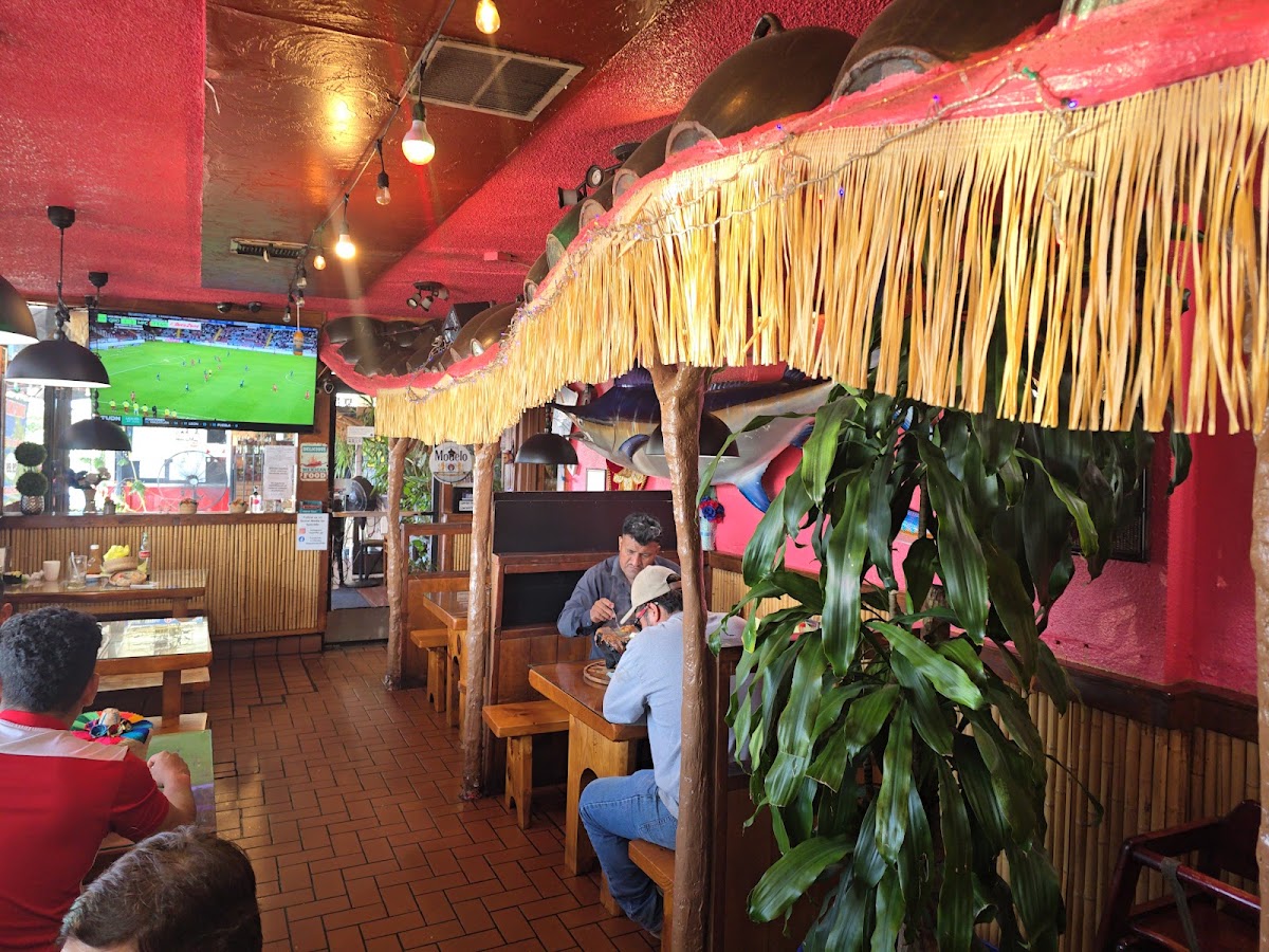 La Parrilla Guacamole Grill Photo 3