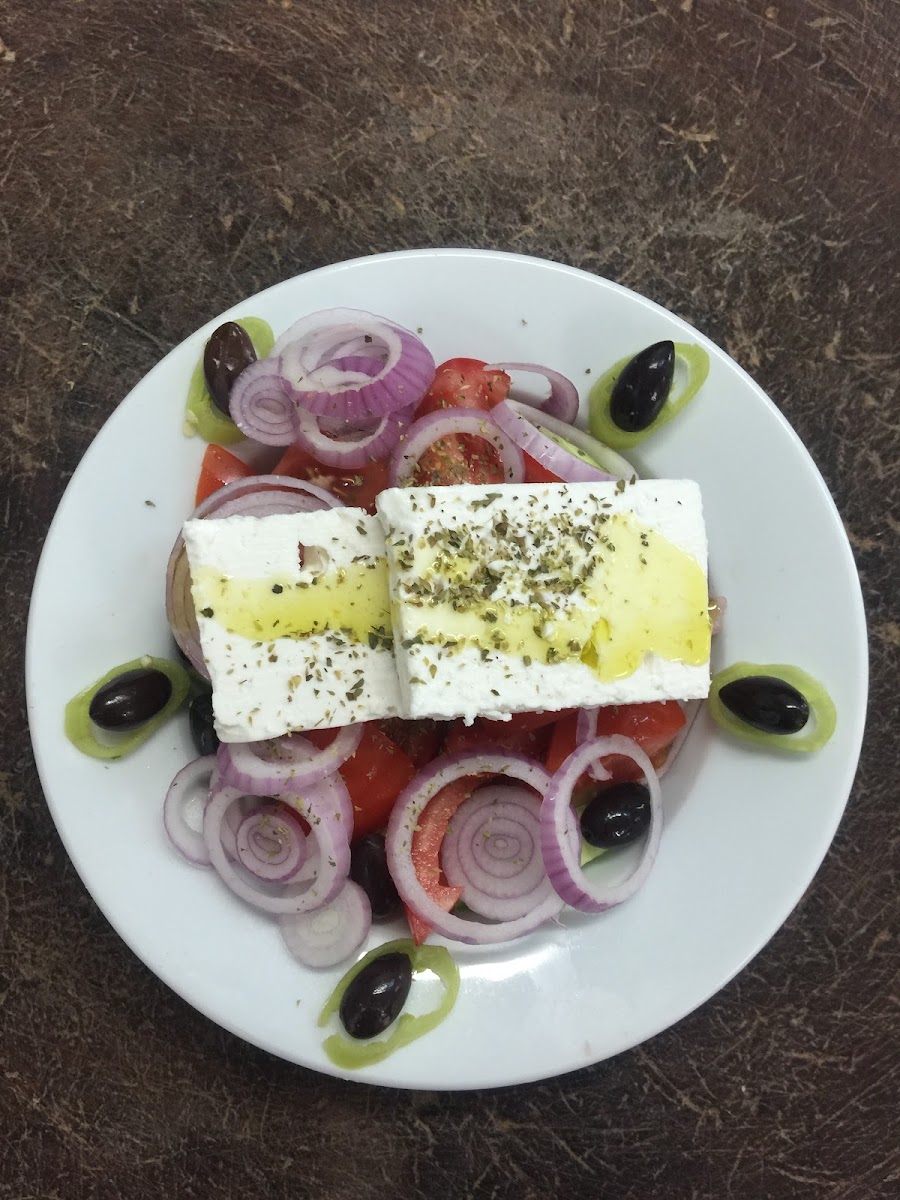 Platanos Taverna Photo 3
