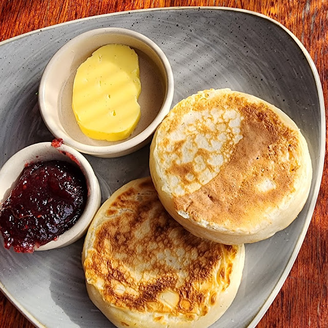 Local Crumpet