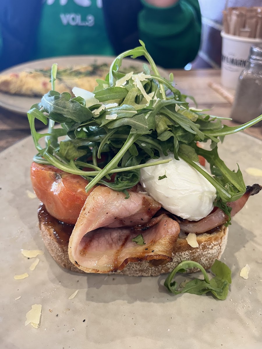 Zeea's Eatery Photo 3