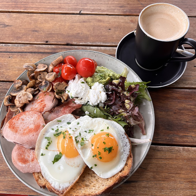 Big Breakfast