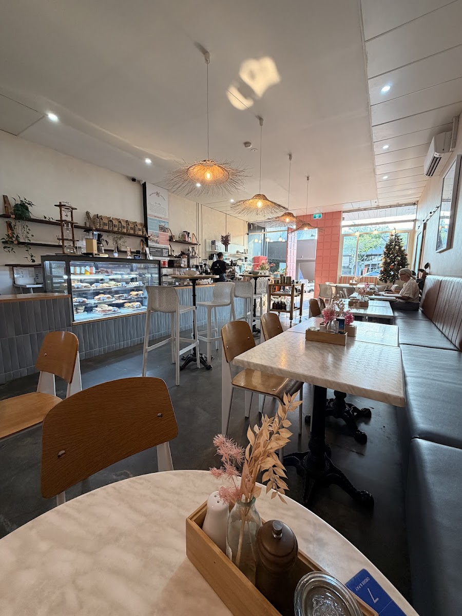 Mataya Eatery Photo 2