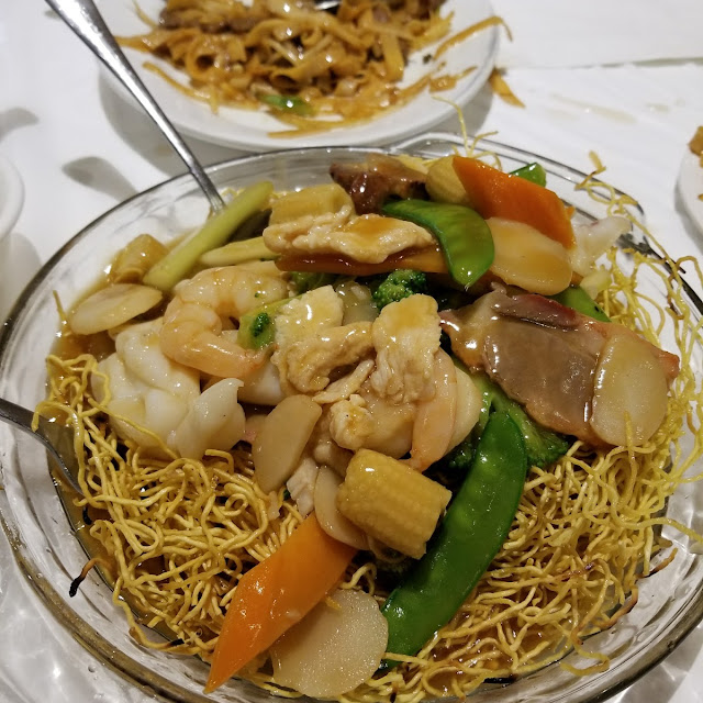 Fried Noodle with Chicken in Black Bean Sauce