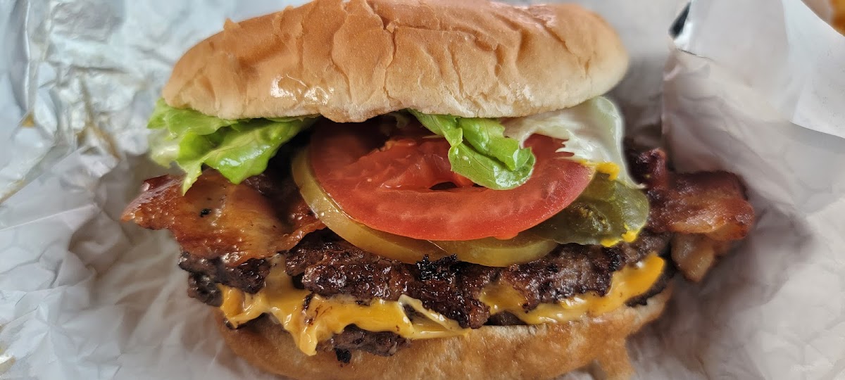 Smitty's Better Burger Photo 2
