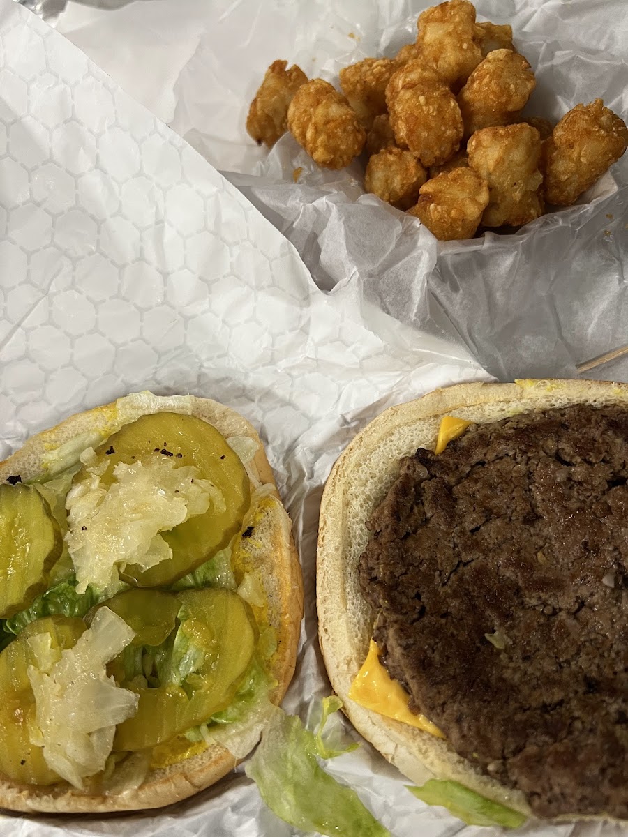 Smitty's Better Burger Photo 3