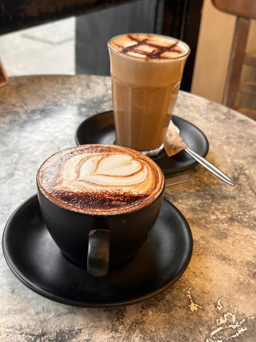 La Cachette Cafe Photo 3