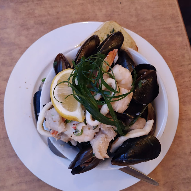 Seafood Bonanza