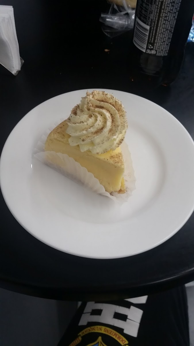 Jilarty Gelato Bar & Cafe Photo 6