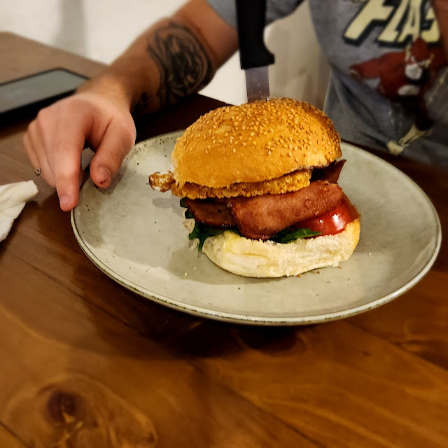 Breakfast Burger