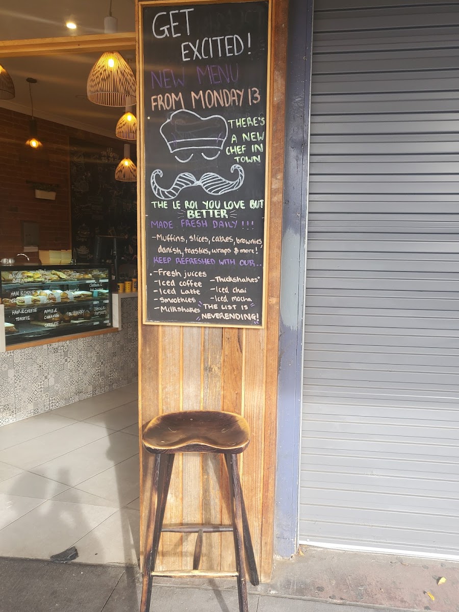 Le Roi Cafe Photo 7