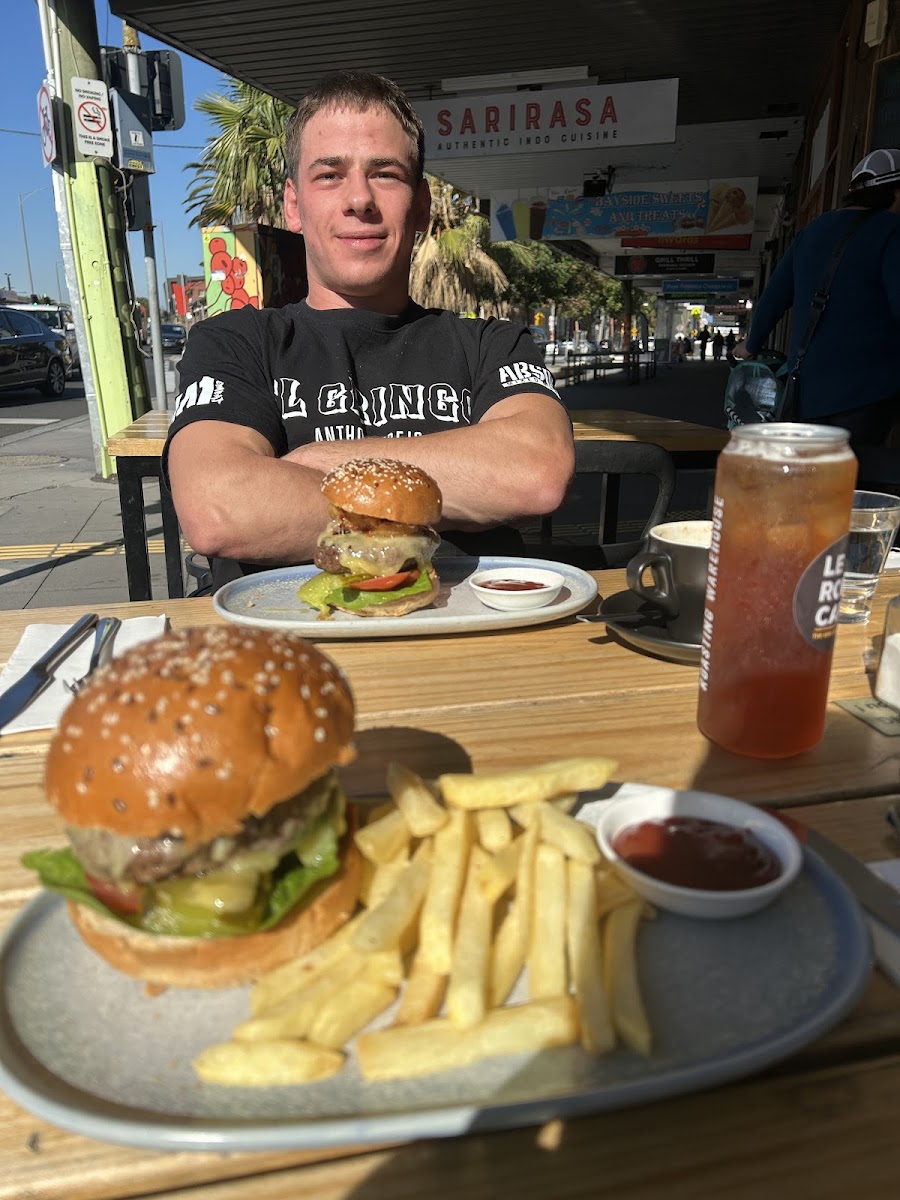 Le Roi Cafe Photo 1