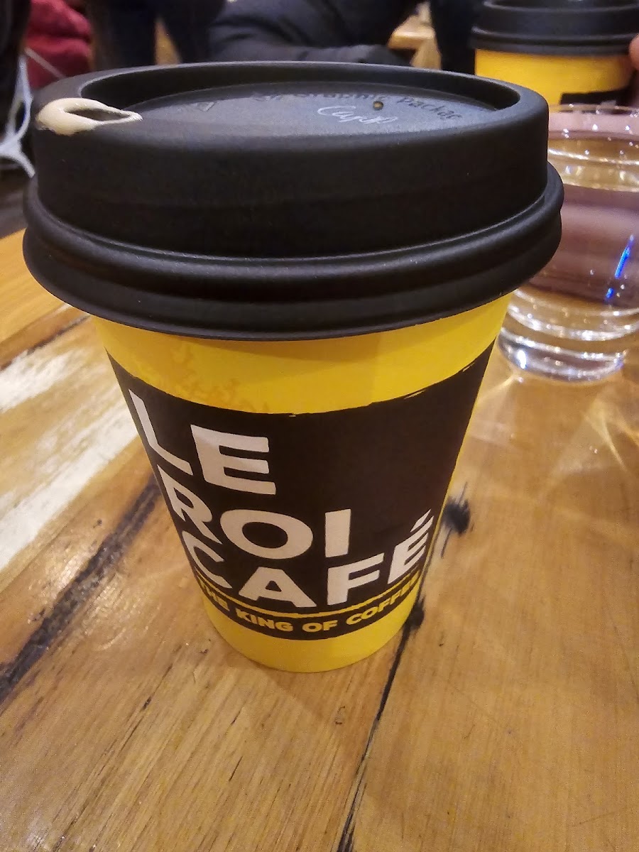 Le Roi Cafe Photo 2