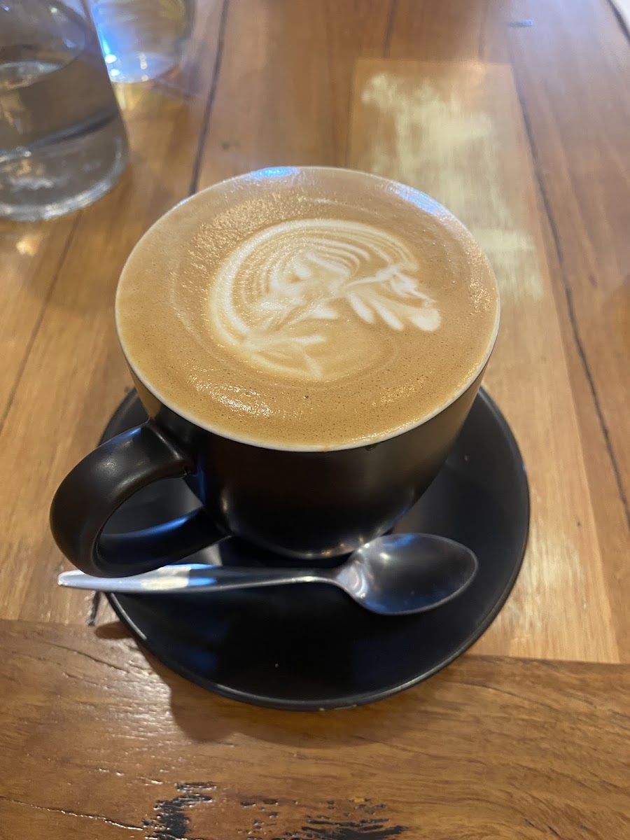 Le Roi Cafe Photo 5