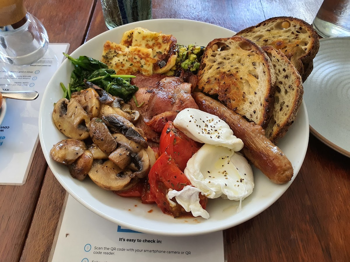 Kizmet Cafe Photo 5