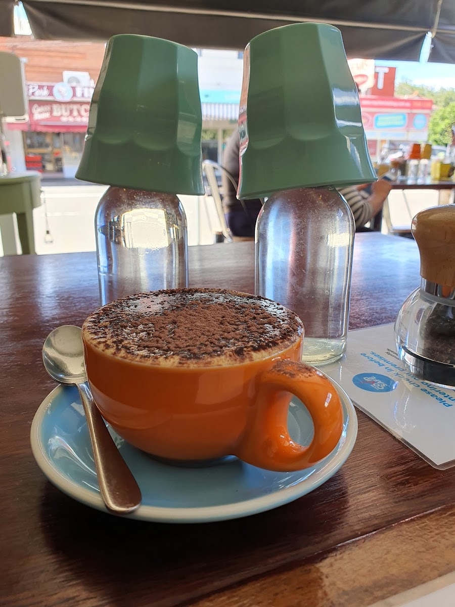 Kizmet Cafe Photo 6