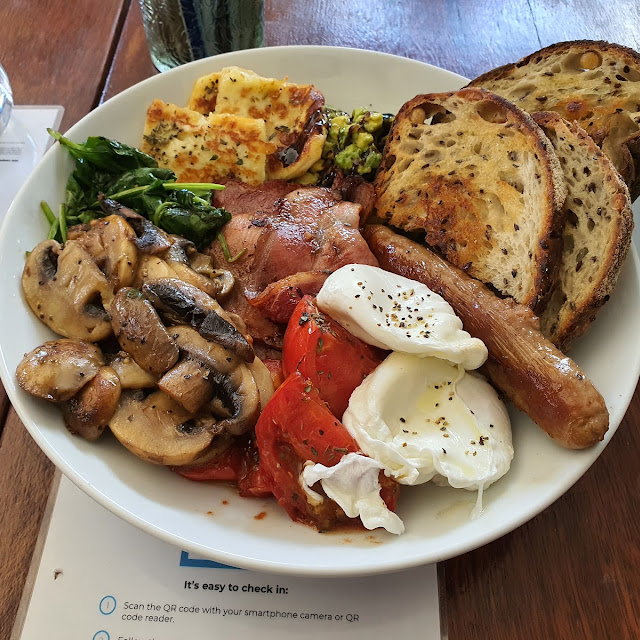 Big Breakfast