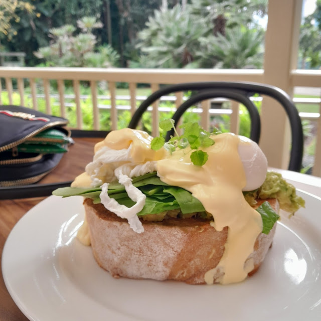 Eggs Benedict