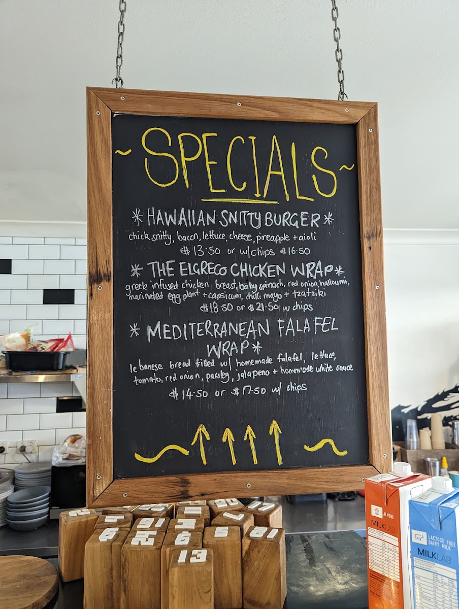 Raven Cafe & Grill Photo 9