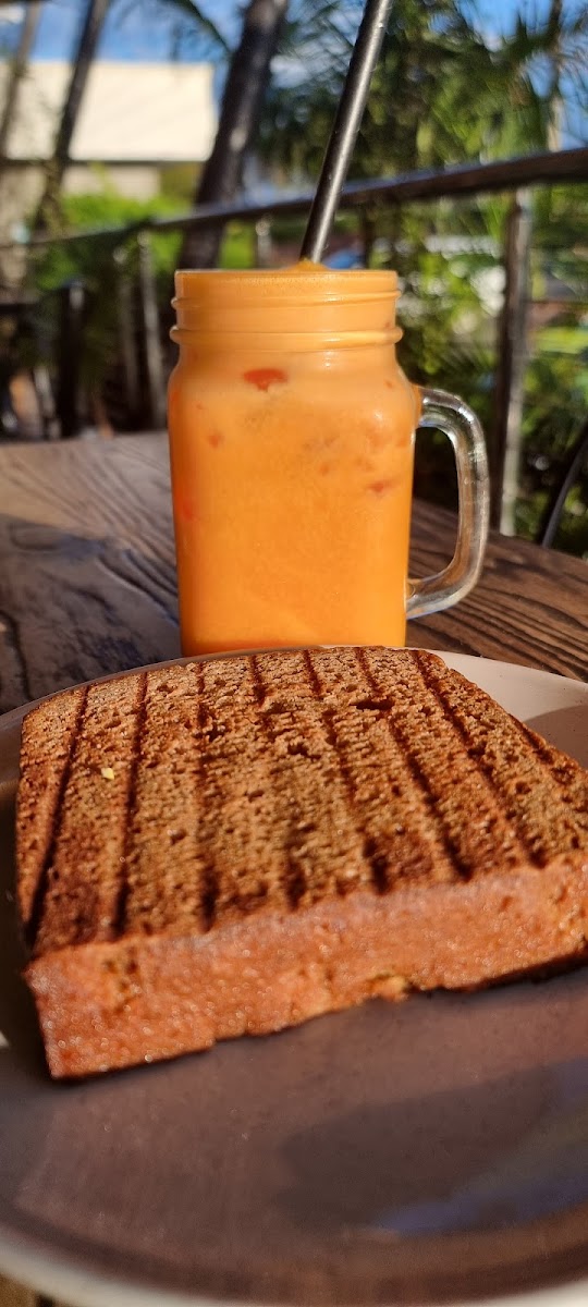 Raven Cafe & Grill Photo 4