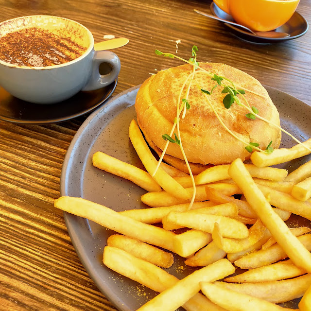 Chicken and Gravy Roll