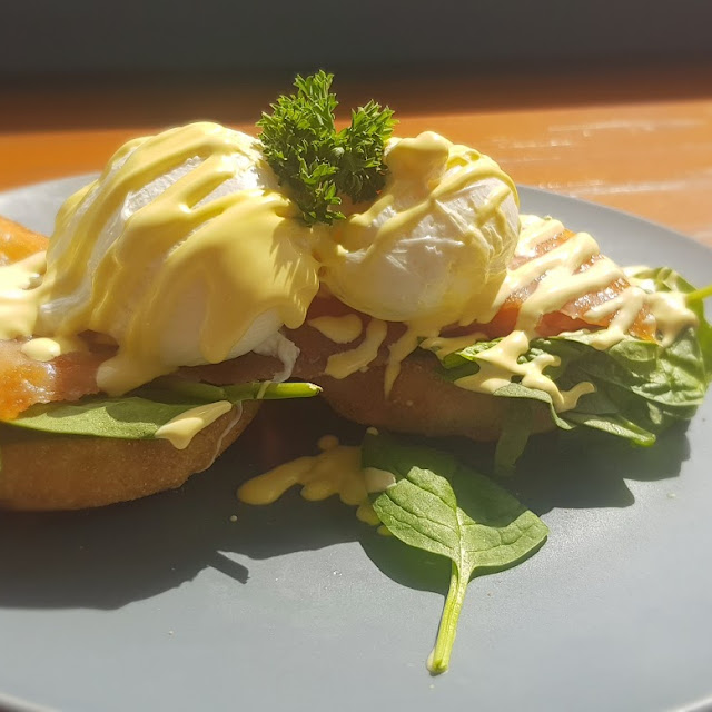 Vege Eggs Benedict