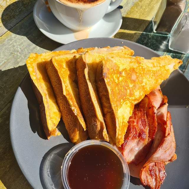 French Toast and Bacon