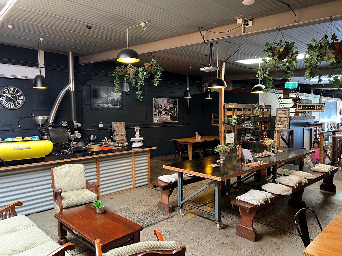 Palate & Ply Espresso Bar, Cafe & Roastery