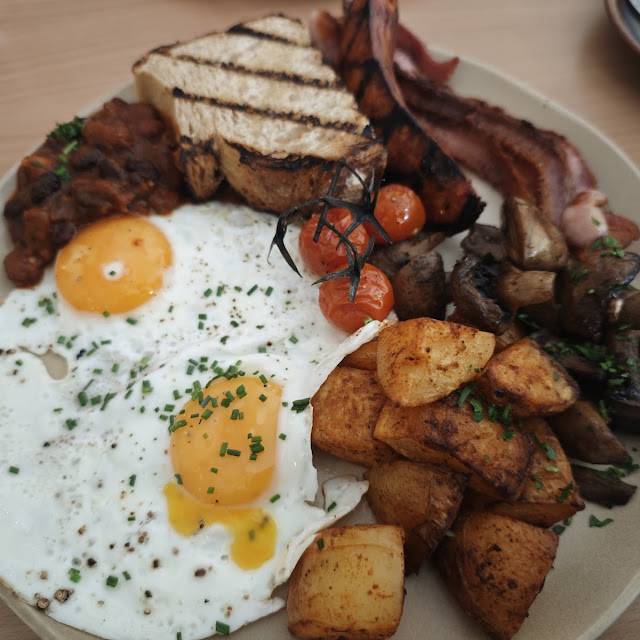 Big Breakfast