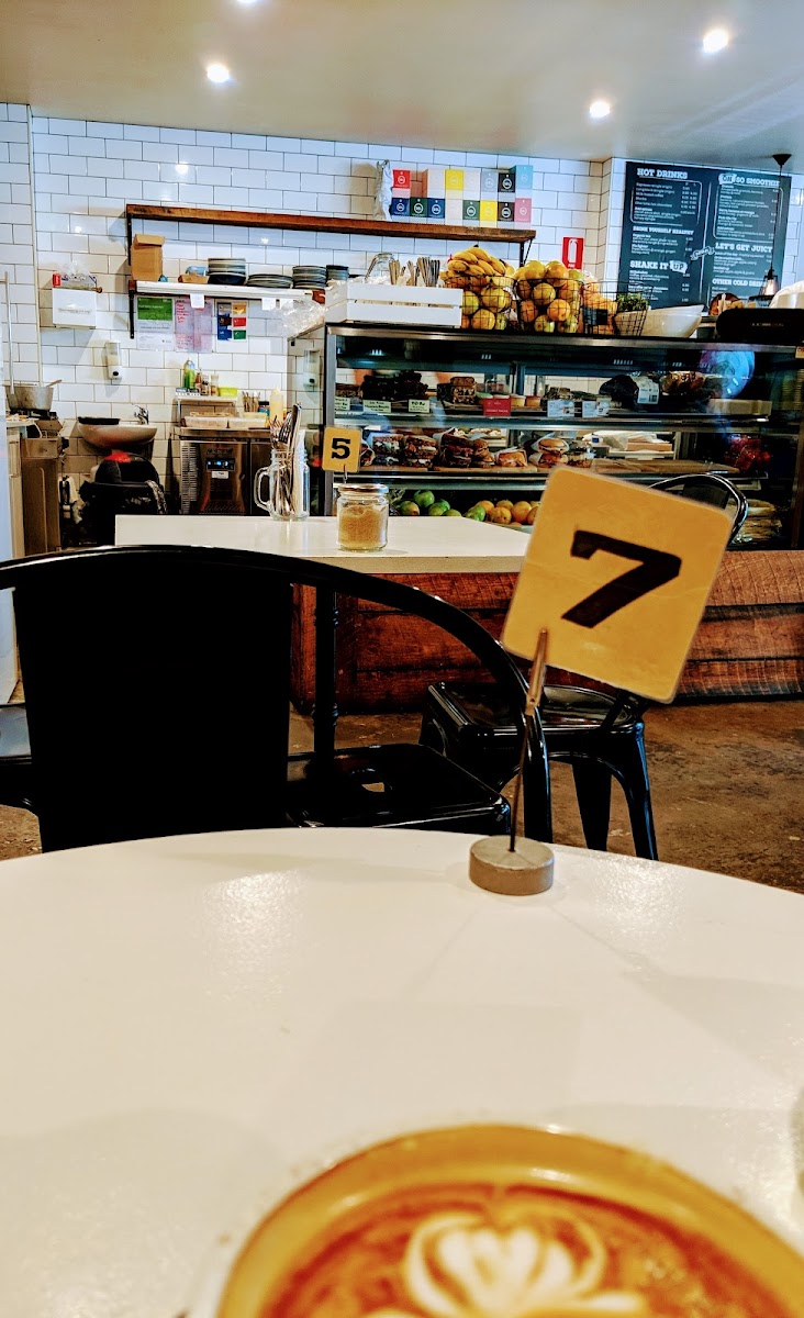 Bostons Espresso-Cafe Photo 3