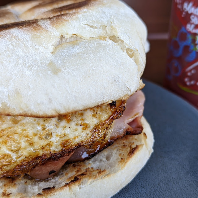Brekky Roll