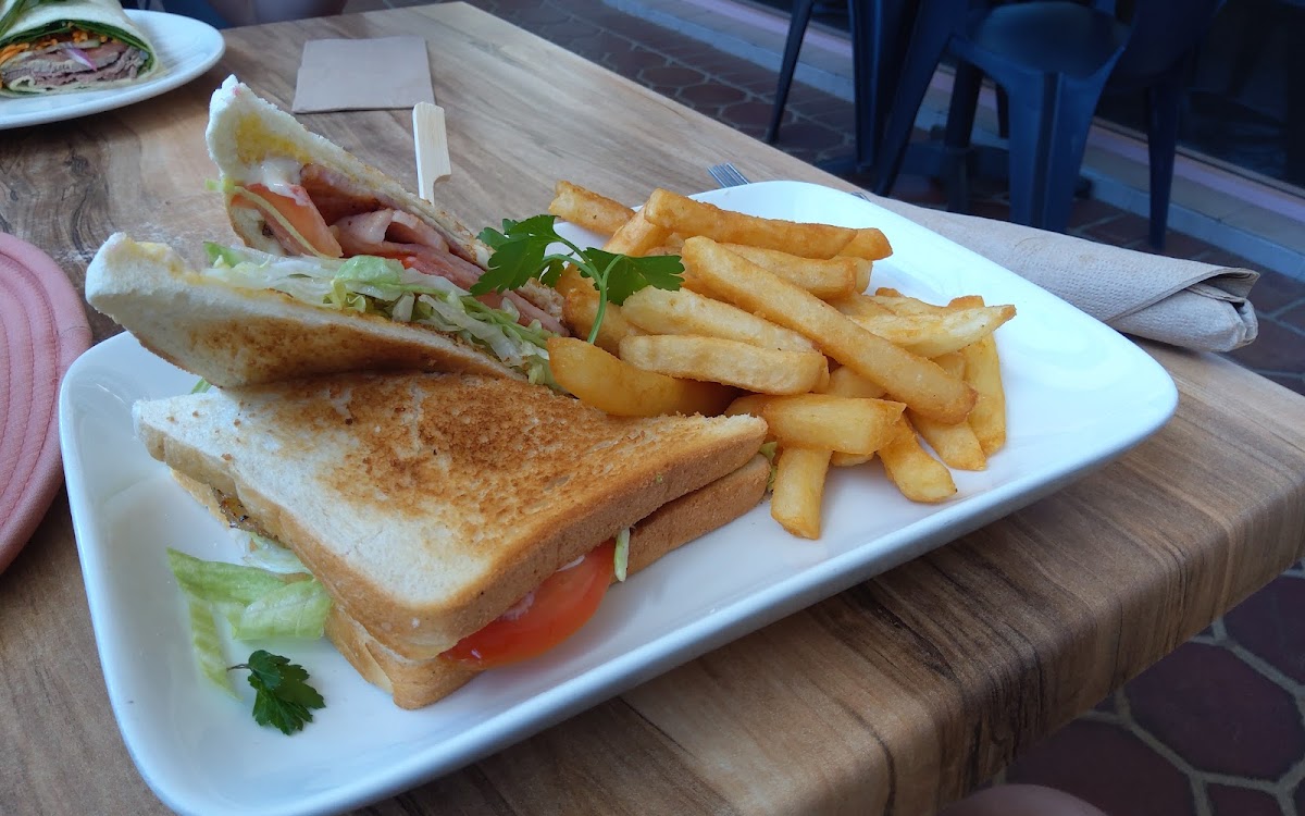 Cafe Ruze Photo 7