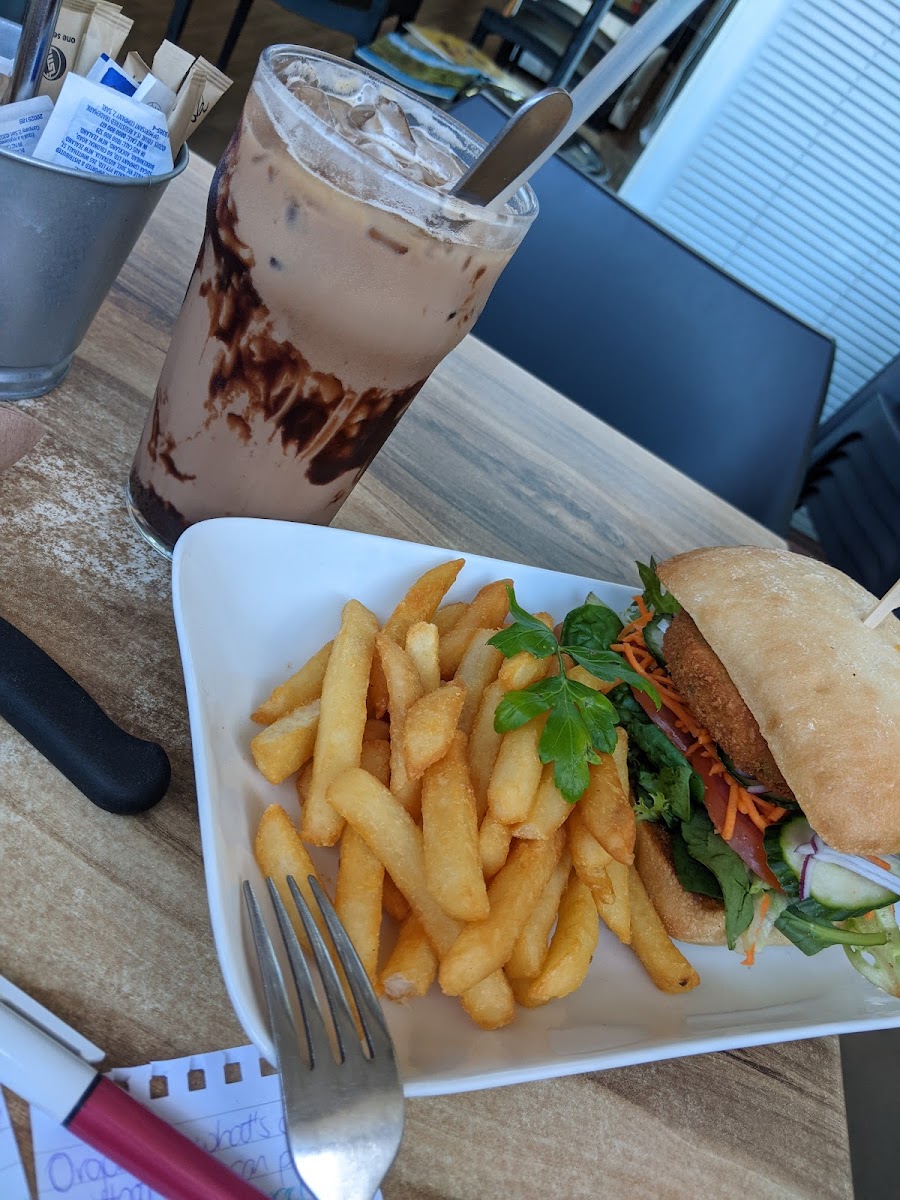 Cafe Ruze Photo 6